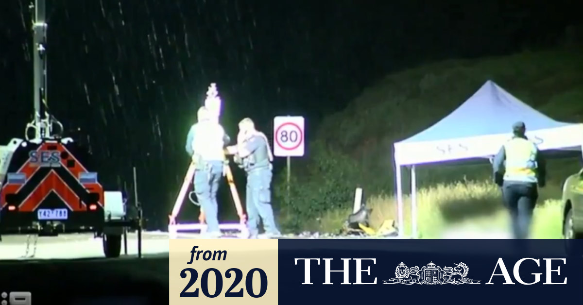 Homicide squad investigates fatal crash with ute passenger on the run